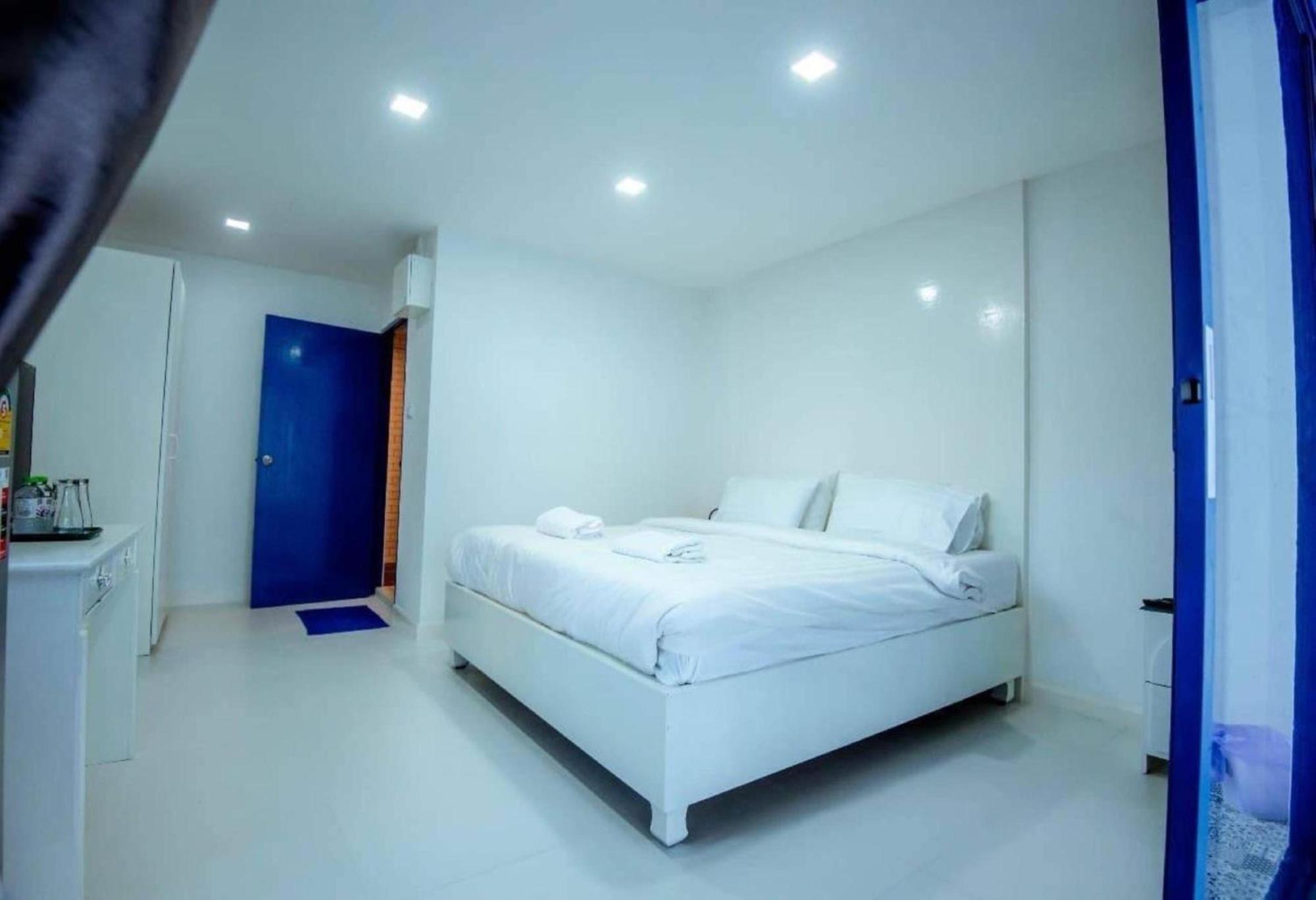 Hotel Collection O To The Sea Thailand 4*