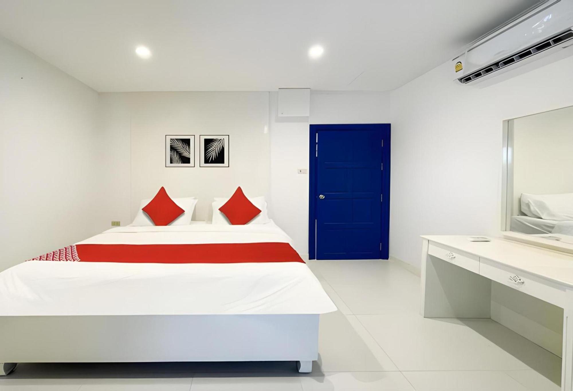 Hotel Collection O To The Sea Thailand